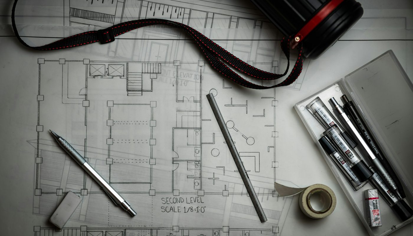 Plans d'architecte et instruments de dessin